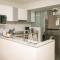 3BR 2Bths Exclusive apartment King Bed Suite with balcony and private parking - Lima