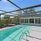 Relaxing pool home on the water near downtown overlooking the Manatee River - برادنتون