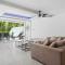 The Fairways Villas - 5 bedrooms & bathroom for up to 14 guests 7kms to Patong