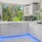 The Fairways Villas - 5 bedrooms & bathroom for up to 14 guests 7kms to Patong