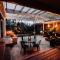 BOHO New Construction: On Golf Course/views/Hot tub AC walk to market and beach