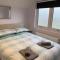 Hanaverian suit with amazing views of stud farm. - 大德里菲尔德