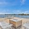 Waterfront House with Boat And Jet Ski Slips and Pet Friendly - Марбл-Фолс