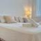 Skol 242 Excellent One Bedroom Apartment with Sea Views