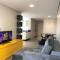 Dallas apartamentos na Via Gastronômica-Estacionamento-Amplos e equipados-Wifi