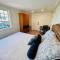 Historic 2 Bedroom with marble baths and water views - Newburyport