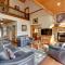Grand Ellijay Cabin with Mountain Views and Pool Table