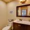 Grand Ellijay Cabin with Mountain Views and Pool Table