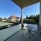 FeelHome-GolfClub-Balkon-4 Gäste-WiFi-Smart TV - Ebreichsdorf