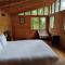 Tree House Lodge