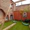 Stylish Victorian Apartments close to the Botanical gardens, Free parking!