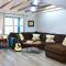 Luxurious Farm House 63 Acres