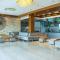 LaGrande Residence Jacuzzi & Shower 10th FLR Unit