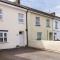 1 Marine Terrace sleeps 4 in Wadebridge - Wadebridge