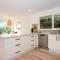Tasman Serenity in Somers Walk to the beach