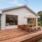 Tasman Serenity in Somers Walk to the beach