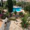 Regina Gardens - Spacious 3 bed, 2 bath maisonette