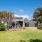 Barker Cottage with Spa in Flinders