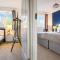 Emerald House - Prime Location - Driveway Parking, Pool Table, Fast Wifi, Self Check-In and Sky TV by Yoko Property - Milton Keynes