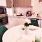 Emerald Apartment On Arena Oradea - 奥拉迪亚