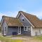 Holiday Home Andrine - 700m from the sea in Western Jutland by Interhome - Henne Strand