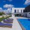 Villa Black&White by Interhome