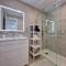 Cozy Ocean view 1 BDR APT, Club Paraiso