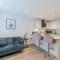 Pass the Keys Amaranth Stylish town centre apartment