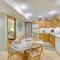 Fort Calhoun Home with Screened Porch and Playground! - Fort Calhoun