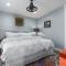 Scimitar Guesthouse, Firepit, sleeps 3 - Fredericksburg