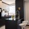 Sky Suites - City Center First Class Apartment