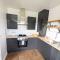 3-Bed, Sleeps 6, 1 Bath, Parking, WiFi