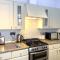 Stylish 3-bedroom home in Canterbury City-Centre - Superb Location!