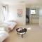 Sunny & Spacious Family Retreat