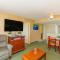 Spacious Oceanfront 2 Bedroom Suite - Sleeps 8! - Roxanne Towers Unit 406 - 默特尔比奇