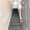 Spacious 1BR Upper Flat in the Heart of Roseville