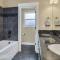 Spacious SE House - toy room, AC, walk to food!