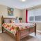 Spacious SE House - toy room, AC, walk to food!