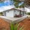 Watts Haus Pet Friendly 5 Mins Walk to Beach