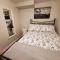 Private & cozy ground level suite in quiet area - Langley