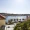 Apartments by the sea Jezera, Murter - 796