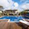 The Navigator with heated pool and spa