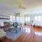 2-Acre Highland Park Retreat with Heated Pool ~ 5* - Highland Park
