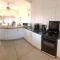 20 Almond Rd