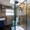 23 Trafalgar Square with hot tub and cinema