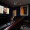 23 Trafalgar Square with hot tub and cinema