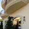 Bram Hotel