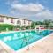 Cozy Home In Arenella With Outdoor Swimming Pool