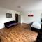Studio Apartment mit Balkon