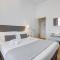 Colonna Luxury Apartment